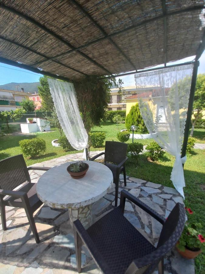 Manolia Apartments Ypsos Exteriér fotografie